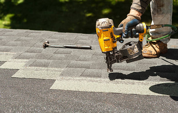 Best Roof Gutter Cleaning  in Hartford, SD